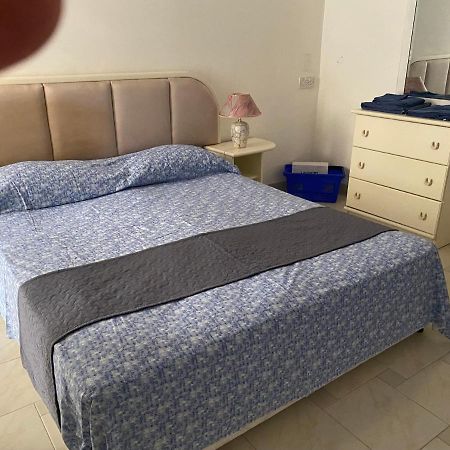 Sea Front Apartment At Mellieha Bay, Malta! Bagian luar foto