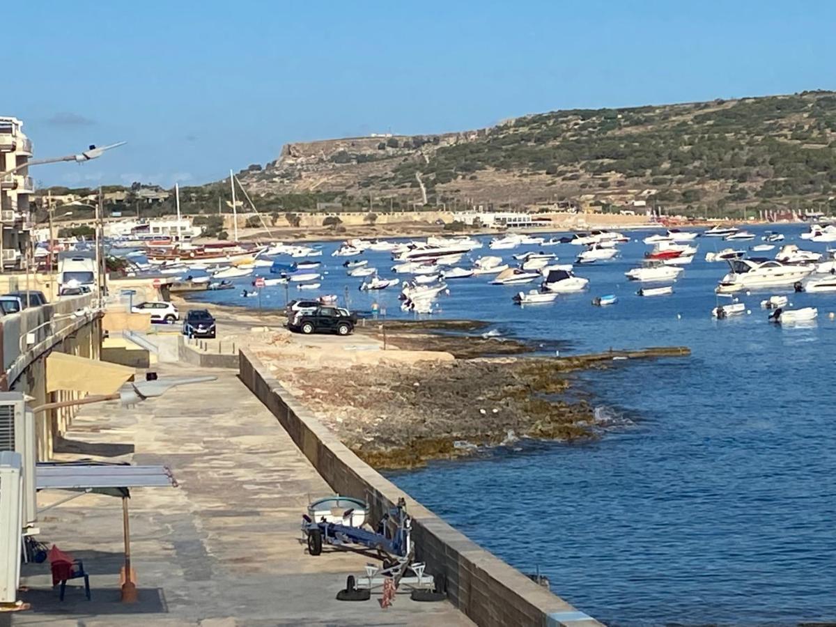 Sea Front Apartment At Mellieha Bay, Malta! Bagian luar foto