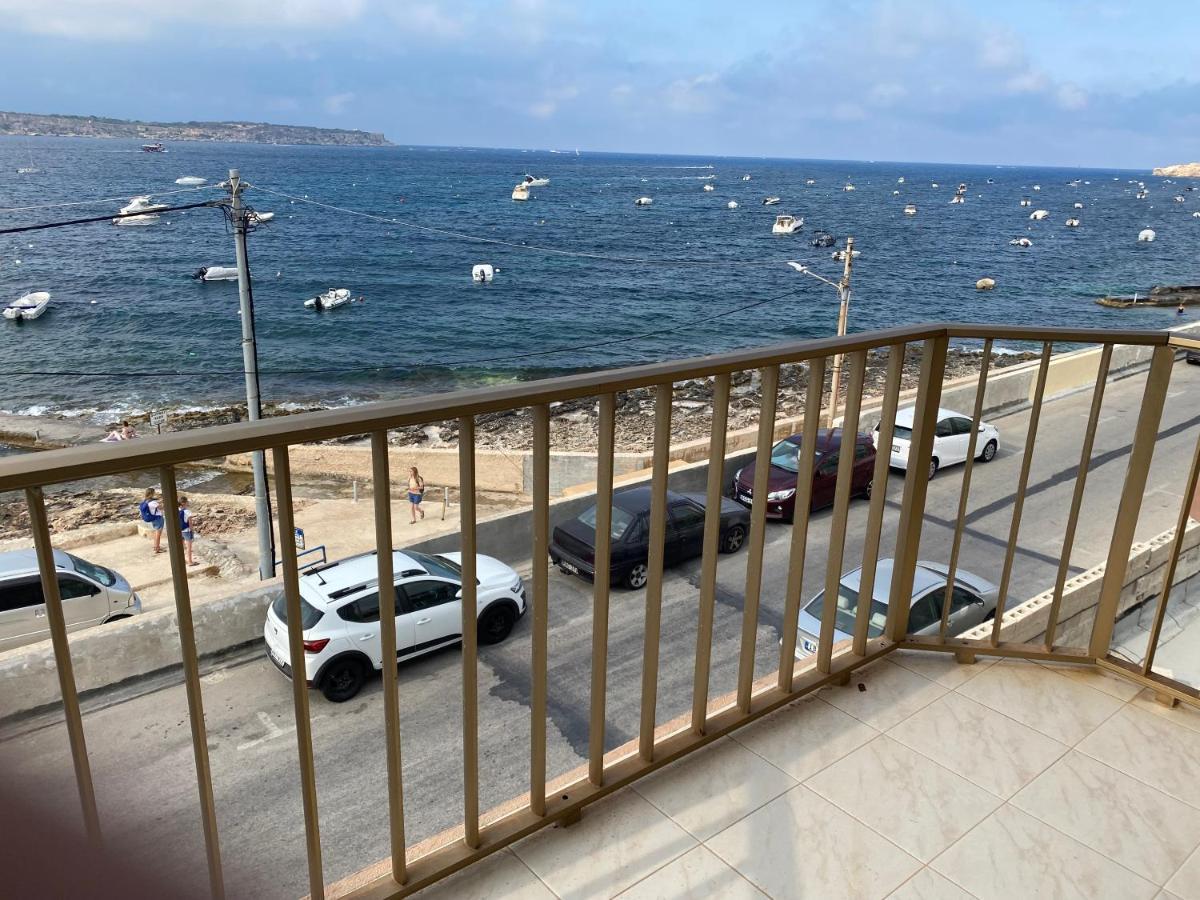 Sea Front Apartment At Mellieha Bay, Malta! Bagian luar foto