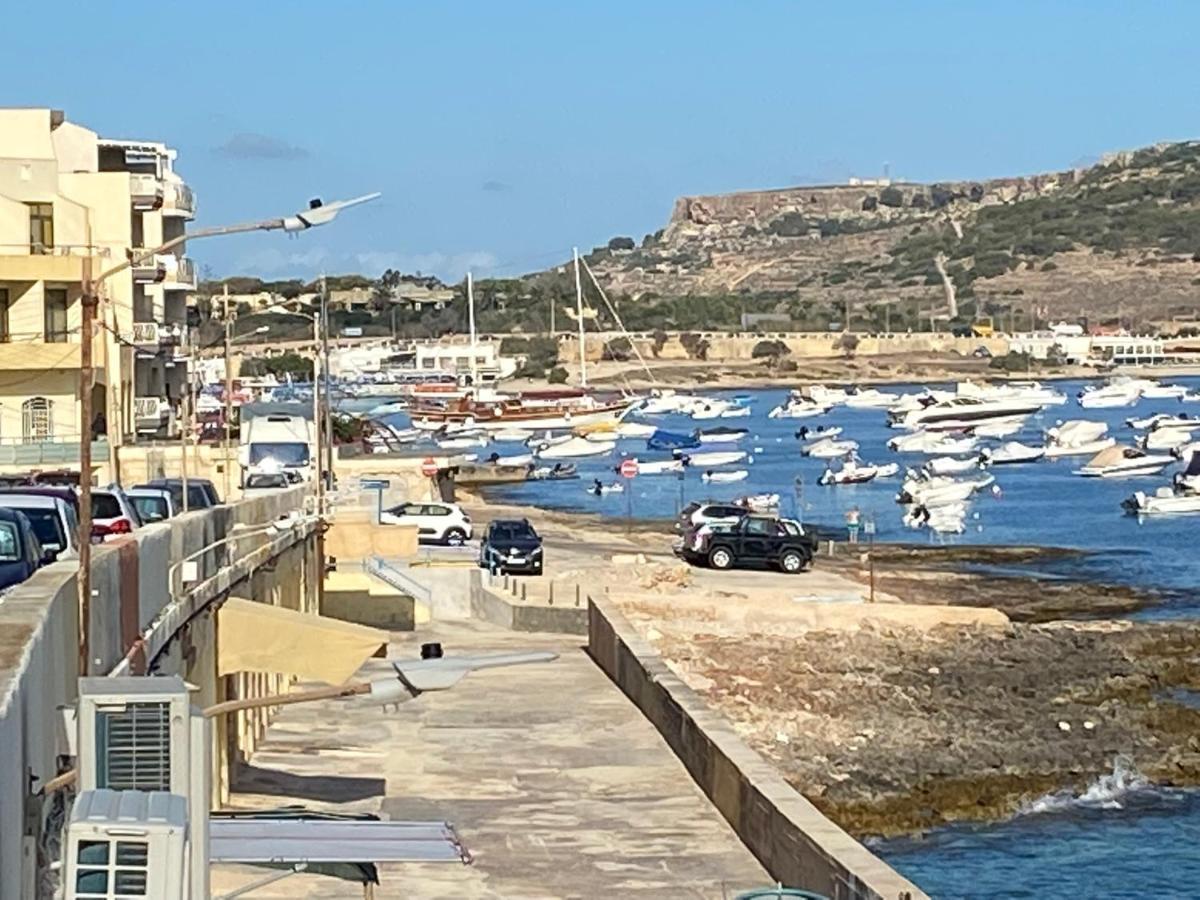 Sea Front Apartment At Mellieha Bay, Malta! Bagian luar foto