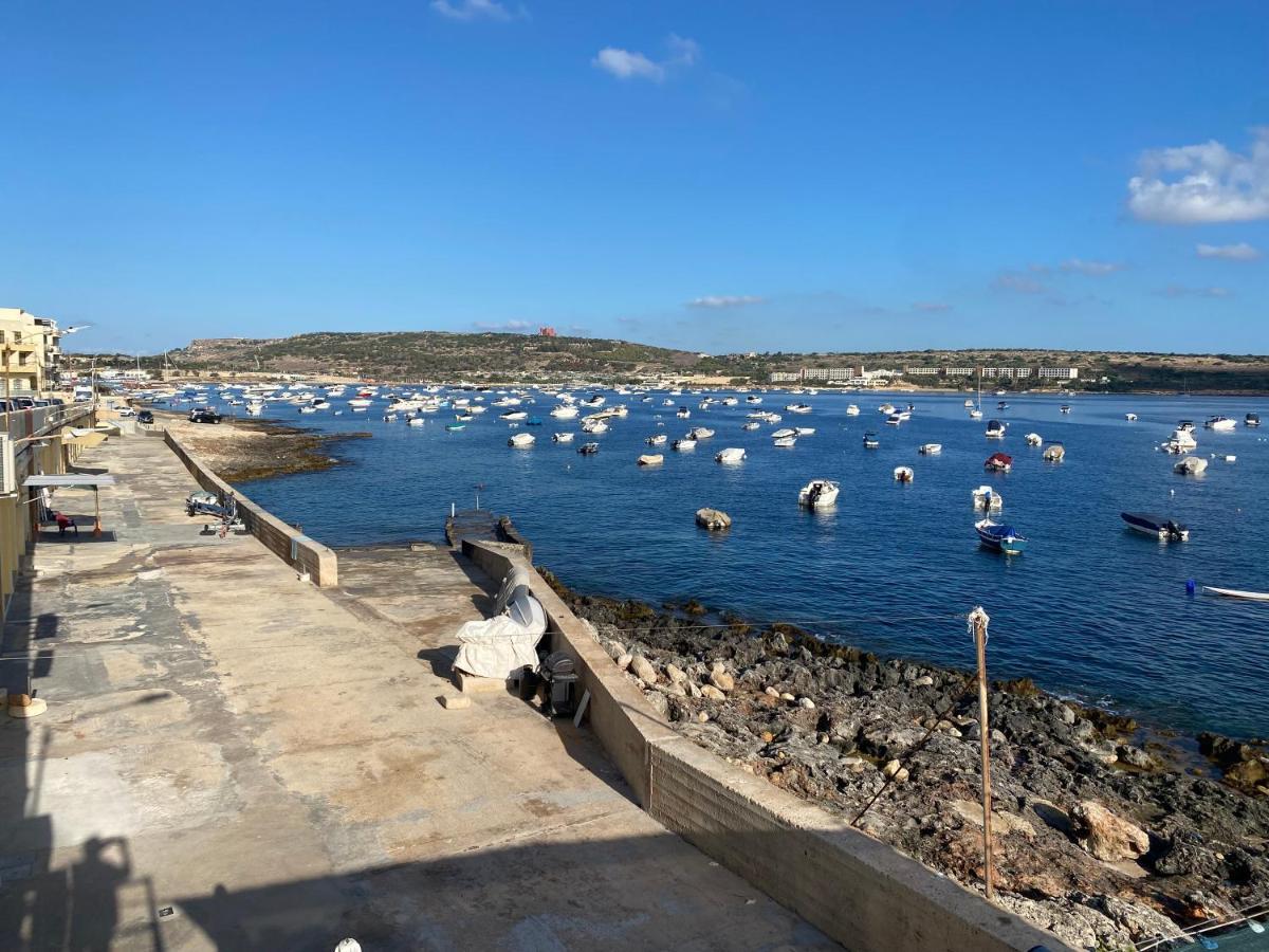 Sea Front Apartment At Mellieha Bay, Malta! Bagian luar foto